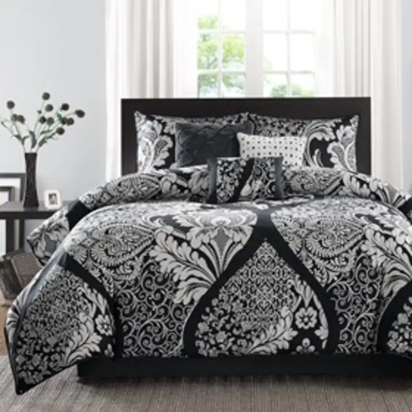 Set of Seven Black And White Damask  Ring Stitch Polyester Sham And Comforter Photo 8