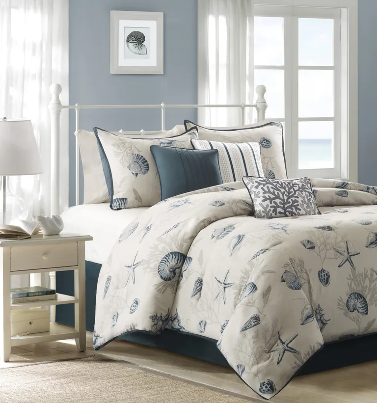 Set of Seven Blue And Ivory Shells and Starfish  Ring Stitch Comforter And Sham Photo 5