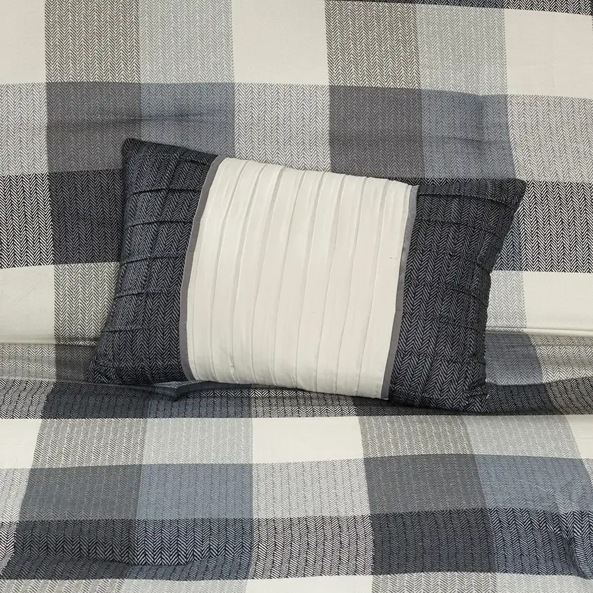 Set of Seven Gray And Ivory Plaid King Ring Stitch Polyester Sham And Comforter Photo 8