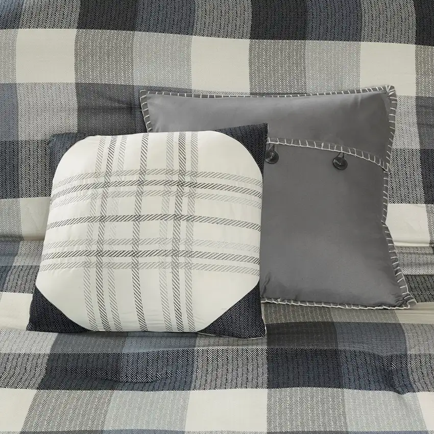 Set of Seven Gray And Ivory Plaid King Ring Stitch Polyester Sham And Comforter Photo 9