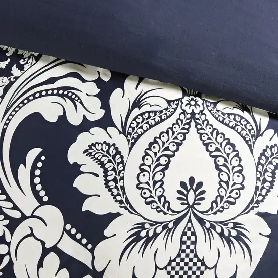 Set of Seven Indigo And White Damask Queen Ring Stitch Polyester Sham And Comforter Photo 7