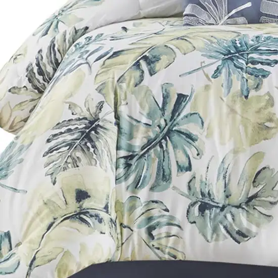 Set of Six White Blue And Green Queen Ring Stitch Sham And Comforter Photo 3