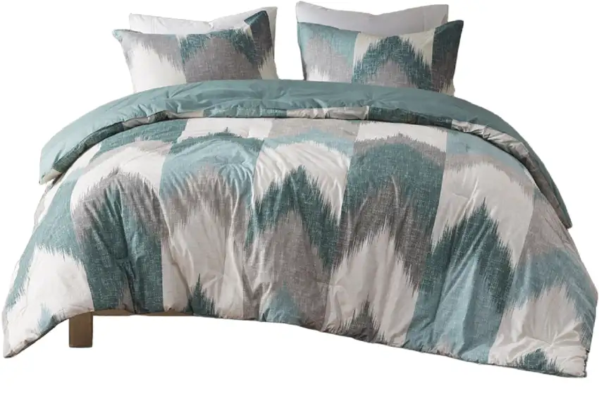 Set of Three Aqua And White King Ring Stitch Polyester Sham And Comforter Photo 1