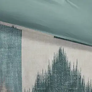 Photo of Set of Three Aqua And White  Ring Stitch Polyester Sham And Comforter