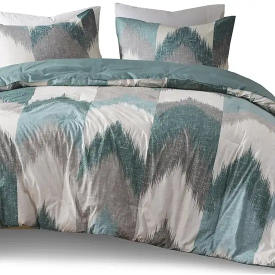 Set of Three Aqua And White Ring Stitch Polyester Sham And Comforter Photo 4