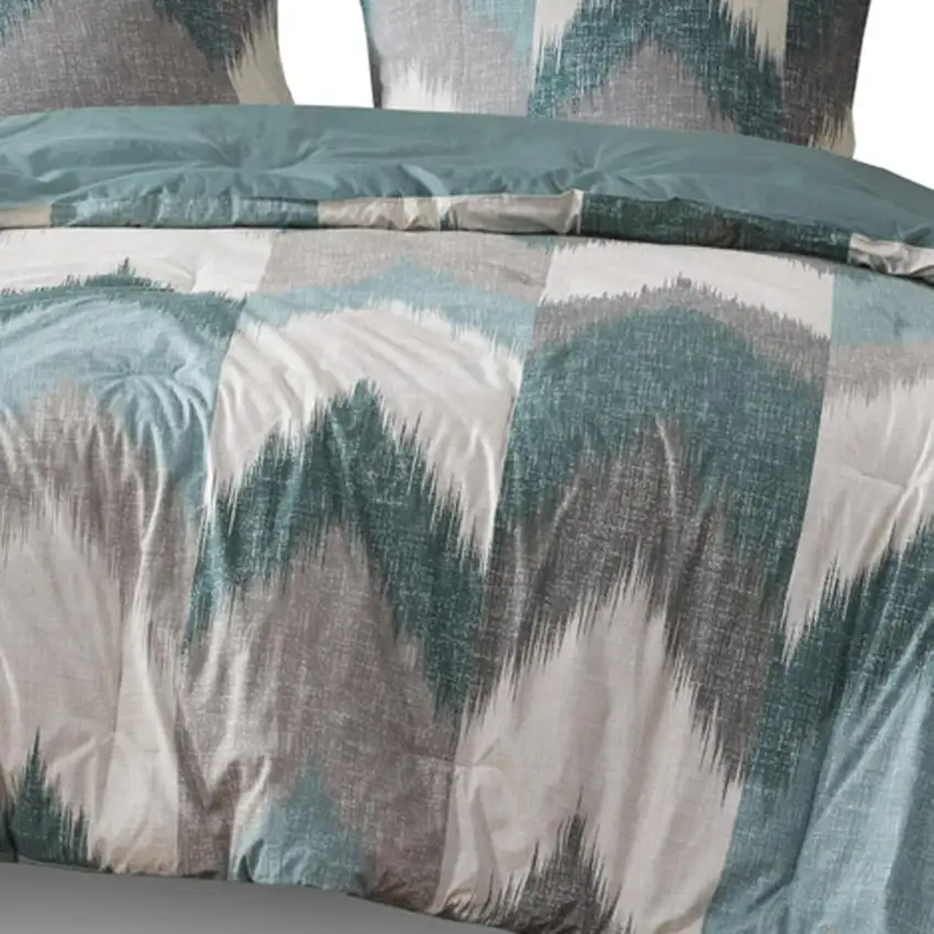 Set of Three Aqua And White Ring Stitch Polyester Sham And Comforter Photo 3