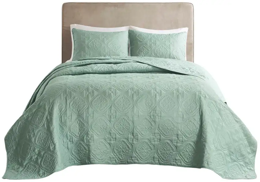 Set of Three Aqua Medallion  Ring Stitch Sham And Comforter Photo 2