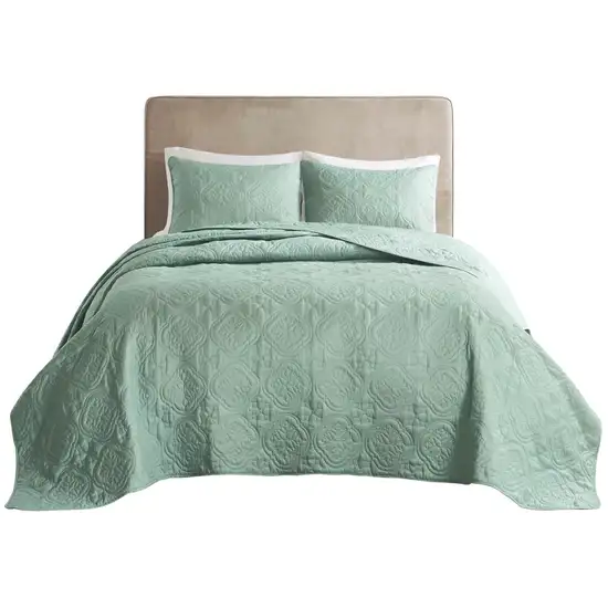 Set of Three Aqua Medallion Queen Ring Stitch Sham And Comforter Photo 2
