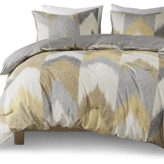 Set of Three Gray And Ivory  Ring Stitch Polyester Sham And Comforter Photo 4