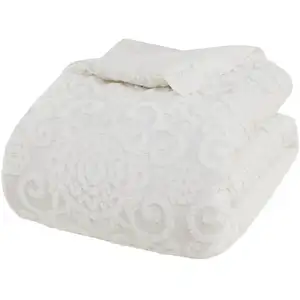 Photo of Set of Three White Medallion  Ring Stitch Sham And Comforter