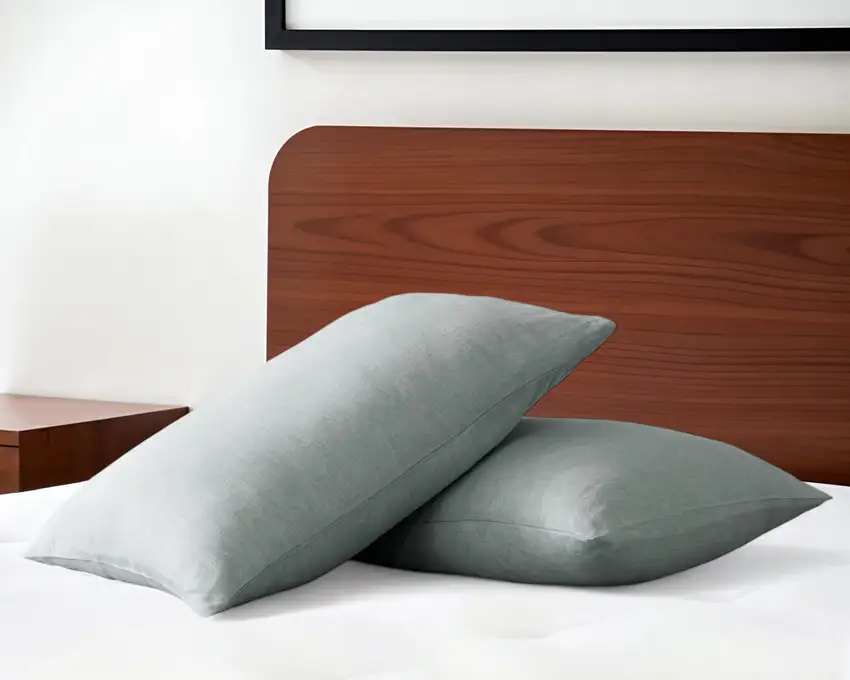 Set of Two Blue Linen Pillowcases Photo 1