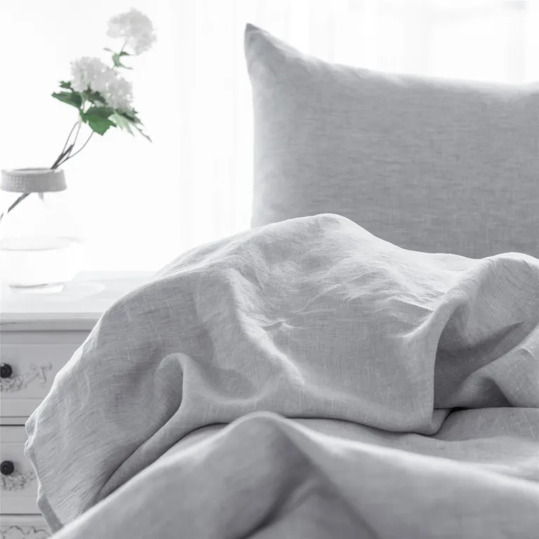 Set of Two Linen Pillowcases Photo 5