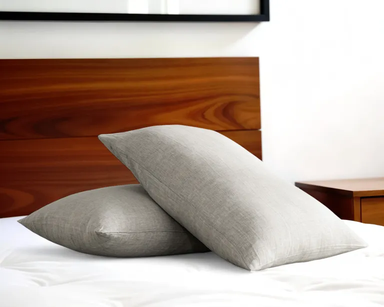 Set of Two Linen Pillowcases Photo 2