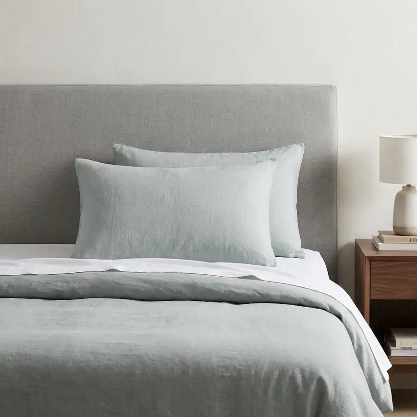 Set of Two Blue Linen Standard Pillowcases Photo 1