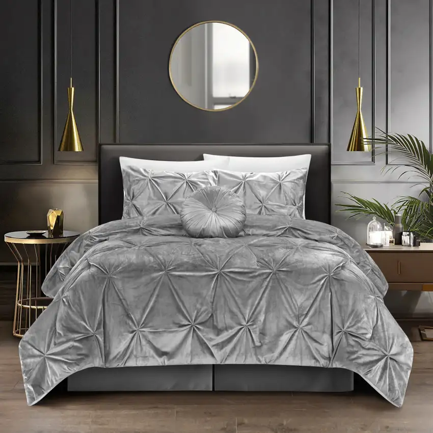 Silver King PolYester 130 Thread Count Washable Down Comforter Set Photo 6