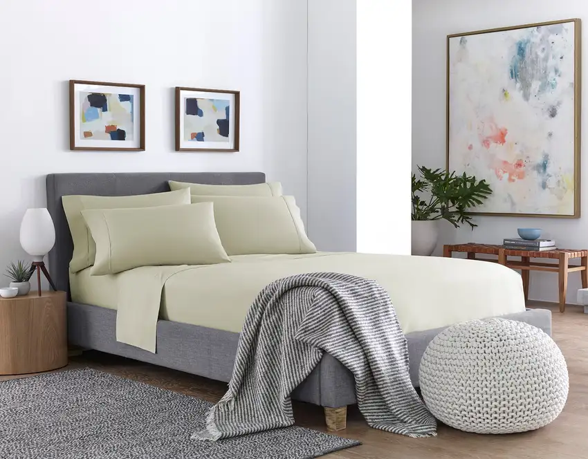 Six Piece Cream Microfiber Sheet Set Photo 6