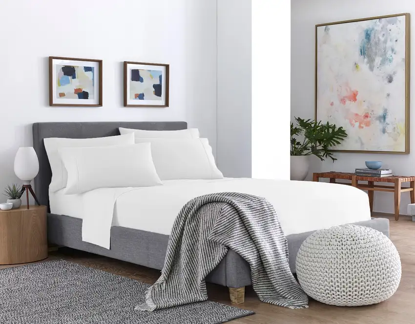 Six Piece White Microfiber Sheet Set Photo 4