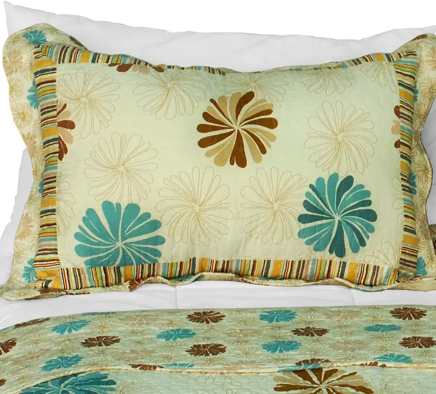 Snowflakes Fall -  Cotton 3PC Vermicelli-Quilted Patchwork Quilt Set (Full/Queen Size) Photo 3