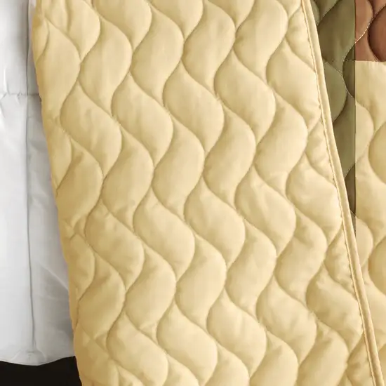 Solid Serenade -  3PC Vermicelli - Quilted Patchwork Quilt Set (Full/Queen Size) Photo 4