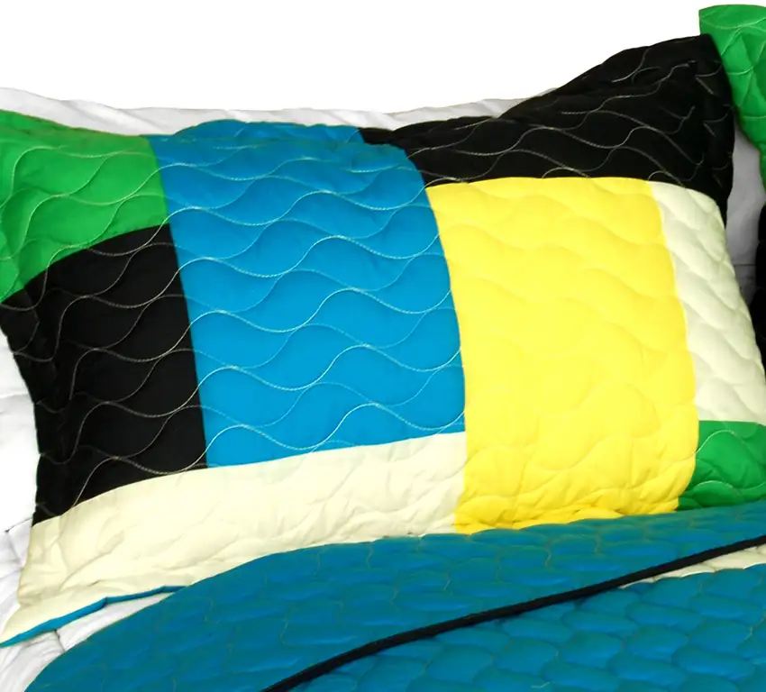 Soul Soup -  3PC Vermicelli-Quilted Patchwork Quilt Set (Full/Queen Size) Photo 2