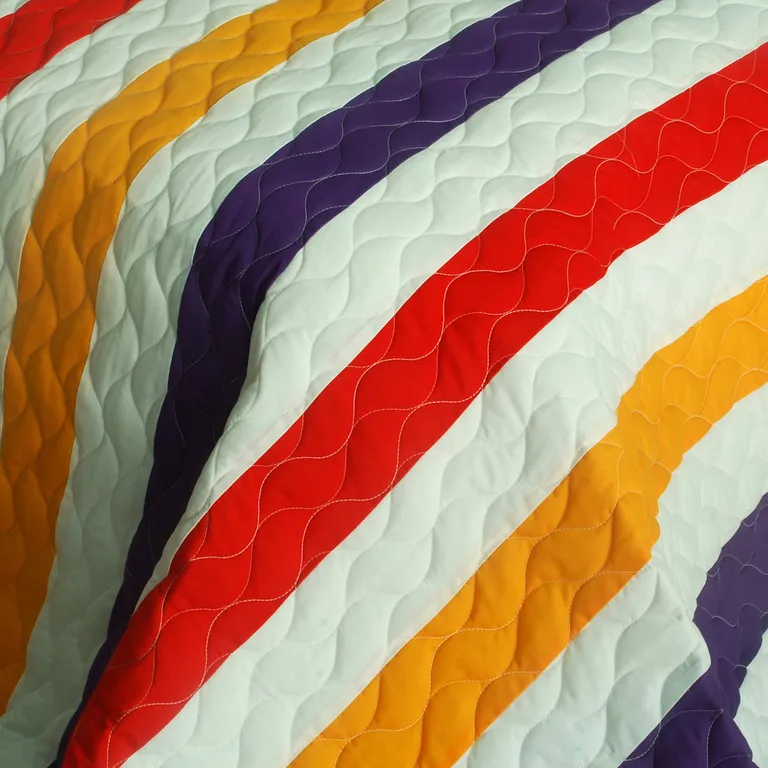 Spoken Word - 3PC Vermicelli-Quilted Patchwork Quilt Set (Full/Queen Size) Photo 4