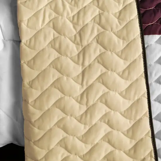 Star Swings -  Vermicelli-Quilted Patchwork Geometric Quilt Set Full/Queen Photo 3
