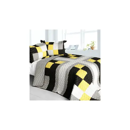 Sunshine City -  3PC Vermicelli-Quilted Patchwork Quilt Set (Full/Queen Size) Photo 2