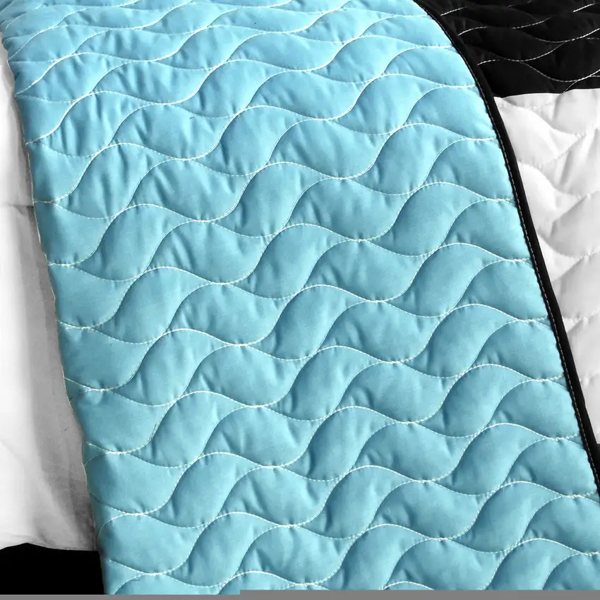 Swaying Lily -  3PC Vermicelli - Quilted Patchwork Quilt Set (Full/Queen Size) Photo 4