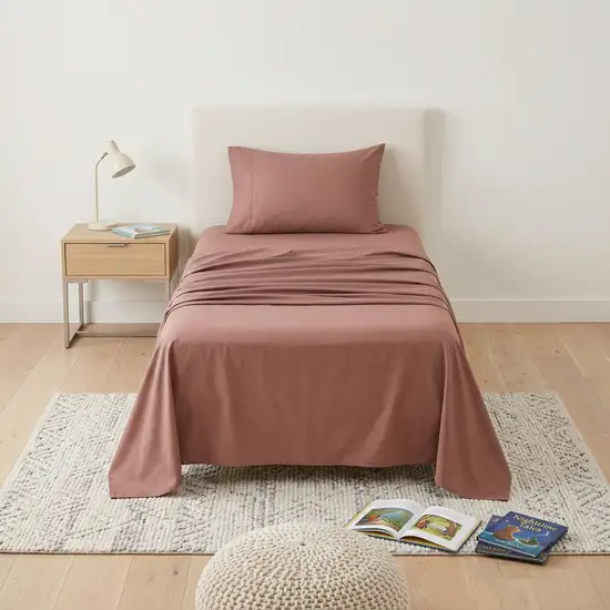 Three Piece Pink Cotton Twin Sheet Set Photo 1