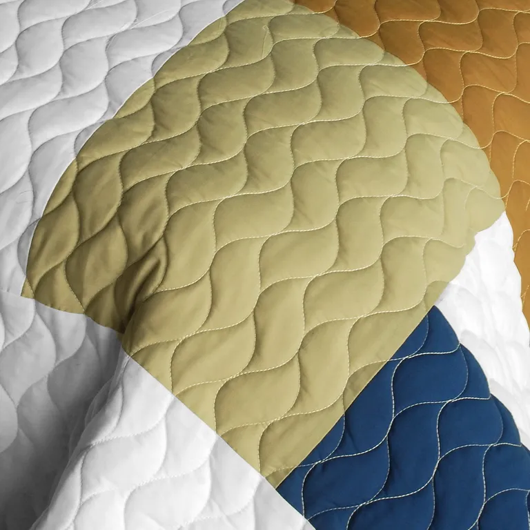 Timeless - A - Vermicelli-Quilted Patchwork Geometric Quilt Set Full/Queen Photo 4