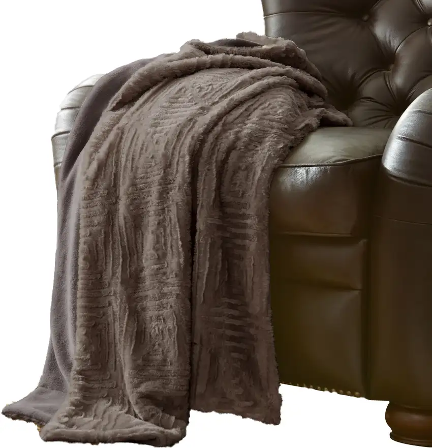 Treviso Faux Fur Throw with Fret Pattern The Urban Port Photo 1