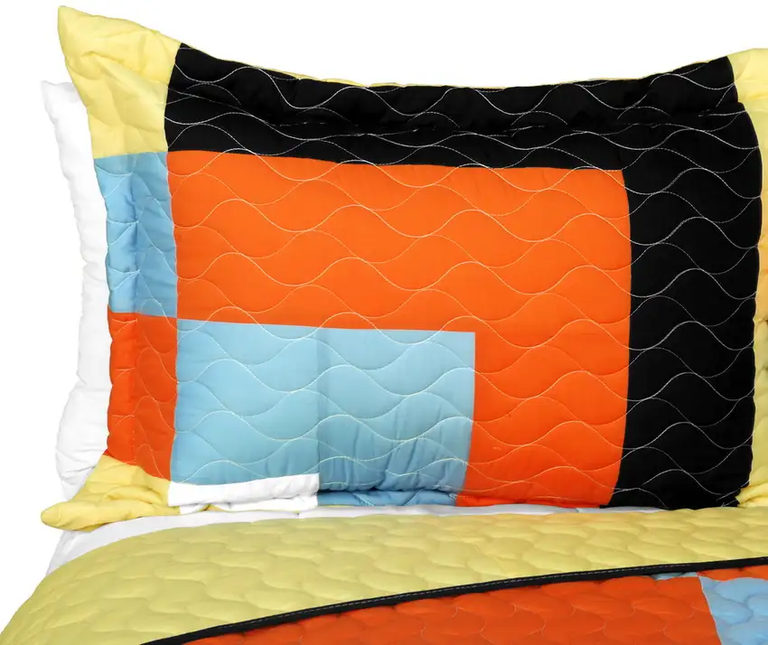 Twilight Romance -  3PC Vermicelli - Quilted Patchwork Quilt Set (Full/Queen Size) Photo 3