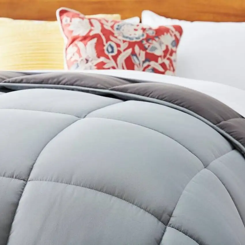 Twin Size All Seasons Plush Light/Dark Grey Reversible Polyester Down Alternative Comforter Photo 3