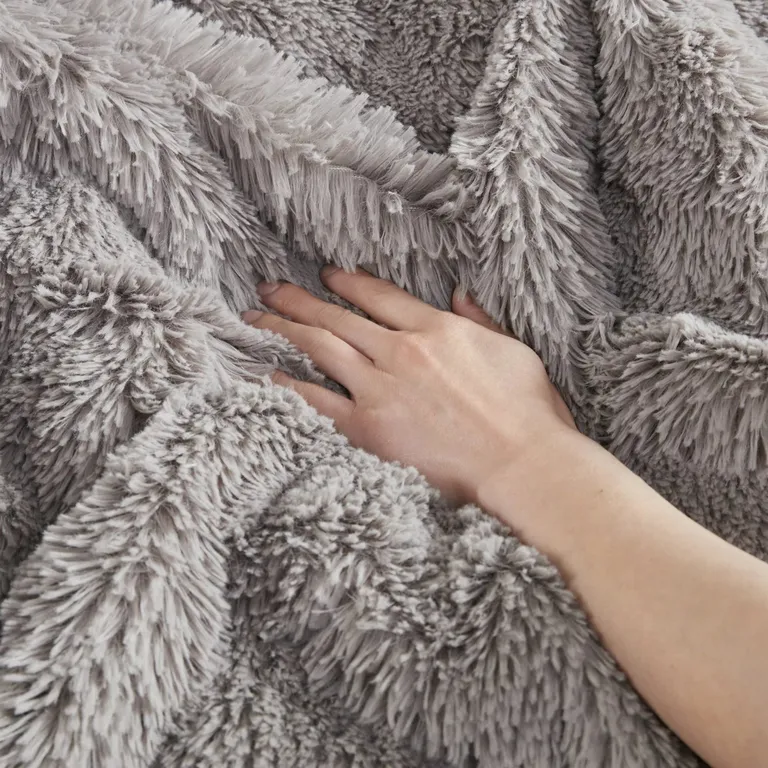 Reversible Soft Sherpa Faux Fur 2-Piece Comforter Set Photo 4