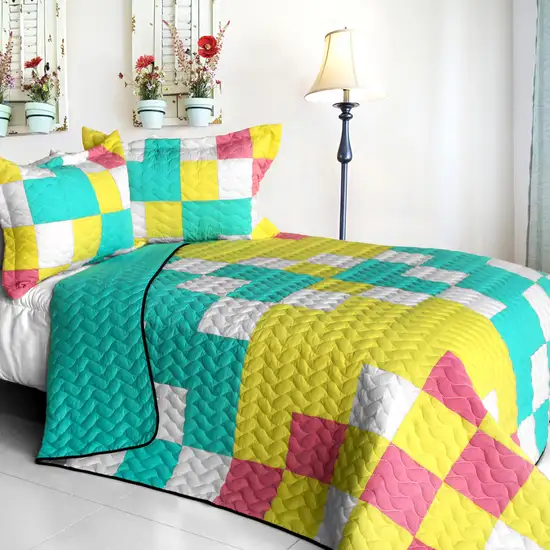 Unforgettable Start -  3PC Vermicelli - Quilted Patchwork Quilt Set (Full/Queen Size) Photo 1
