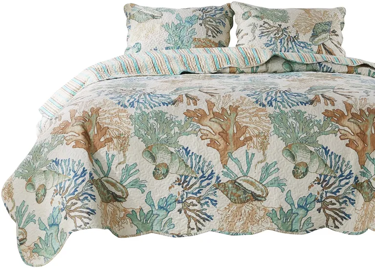 Wade 5 Piece Full Quilt Set, Ocean Design, Scalloped Edges, Floral Pattern Photo 2