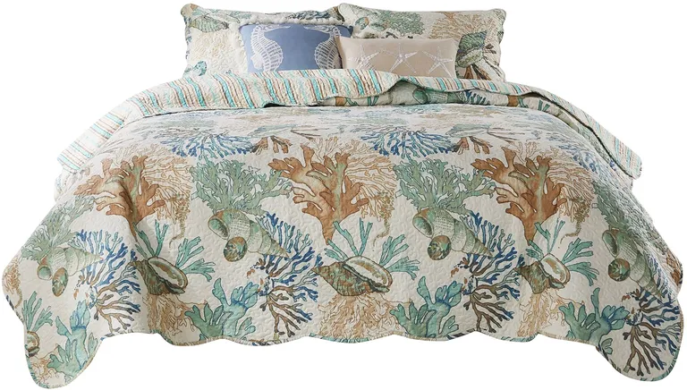 Wade 5 Piece Full Quilt Set, Ocean Design, Scalloped Edges, Floral Pattern Photo 1