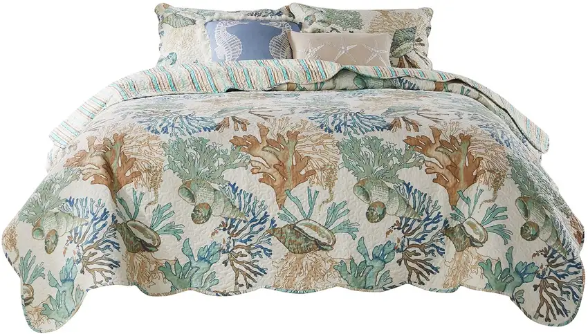 Wade 5 Piece Full Quilt Set, Ocean Design, Scalloped Edges, Floral Pattern Photo 1
