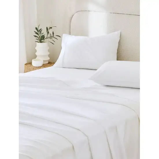 White Cotton Queen Pillowcases Photo 1