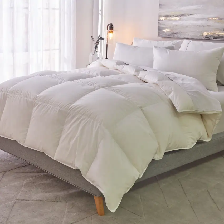 White King Cotton Washable Microfiber Down Alternative Comforter Photo 1