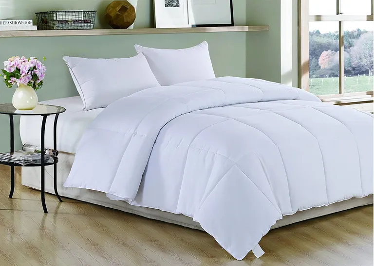 Medium Weight Hypoallergenic Twin Down Alternative Comforter Duvet Insert Photo 5