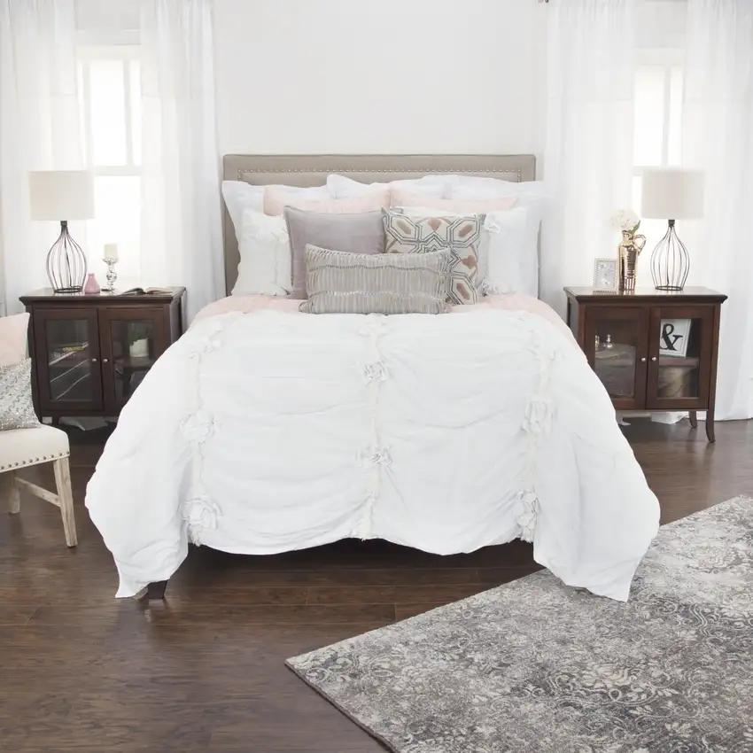 White Queen 100% Cotton 300 Thread Count Machine Washable Down Alternative Comforter Photo 6
