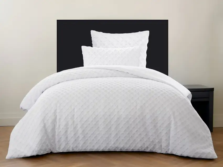 White Twin Polyester 180 Thread Count Washable Duvet Cover Set Photo 1