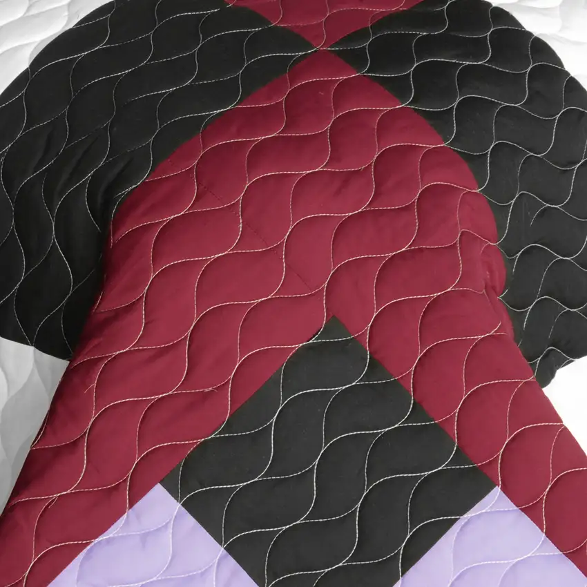 Wind Castle -  3PC Vermicelli-Quilted Patchwork Quilt Set (Full/Queen Size) Photo 5