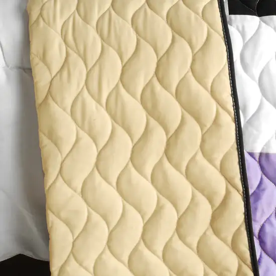 Wind Castle -  3PC Vermicelli-Quilted Patchwork Quilt Set (Full/Queen Size) Photo 4